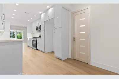 6820 Encino Avenue, Van Nuys, CA 91406 - Photo 14