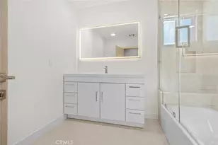 6820 Encino Ave, Van Nuys, CA 91406 - Photo 24