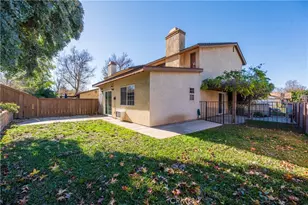 25710 Lupita, Valencia, CA 91355 - Photo 32