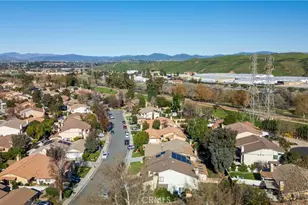 25710 Lupita, Valencia, CA 91355 - Photo 40