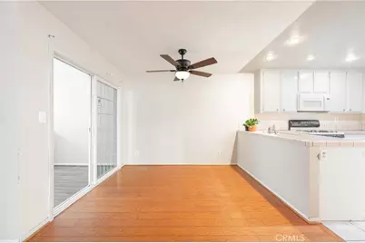 25710 Lupita, Valencia, CA 91355 - Photo 8