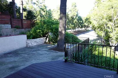 6845 Alta Loma Terrace, Los Angeles, CA 90068 - Photo 22