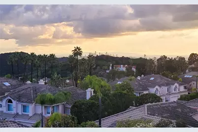 1942 Caminito De La Estrella, Glendale, CA 91208 - Photo 2