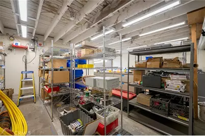 2304 2306 W Burbank Boulevard, Burbank, CA 91506 - Photo 30