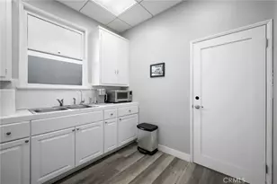 2304 2306 W Burbank Blvd, Burbank, CA 91506 - Photo 12