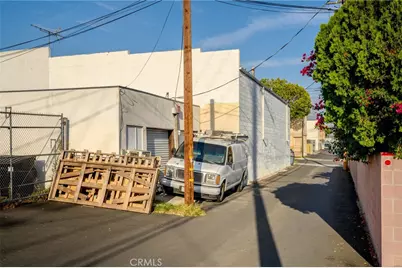 2304 2306 W Burbank Boulevard, Burbank, CA 91506 - Photo 32