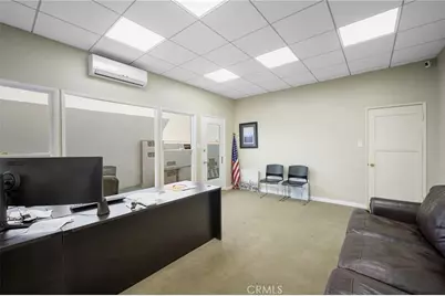 2304 2306 W Burbank Boulevard, Burbank, CA 91506 - Photo 14