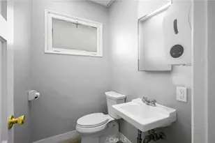 2304 2306 W Burbank Blvd, Burbank, CA 91506 - Photo 12