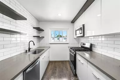 7135 Coldwater Canyon Avenue #16, North Hollywood, CA 91605 - Photo 1