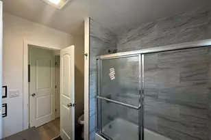 1525 W 105th St, Los Angeles, CA 90047 - Photo 22