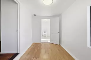 8321 Valecrest Dr, Los Angeles, CA 91352 - Photo 28