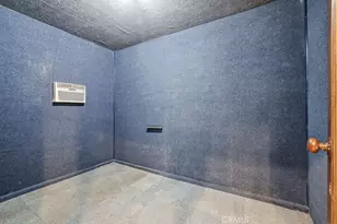 8321 Valecrest Dr, Los Angeles, CA 91352 - Photo 38