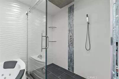 10533 Samoa Avenue, Tujunga, CA 91042 - Photo 40