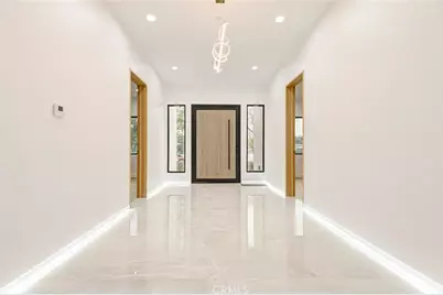 14955 Hartsook, Sherman Oaks, CA 91403 - Photo 4