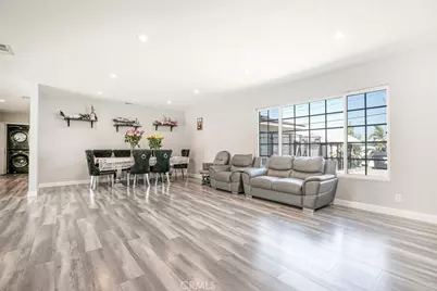 11024 Peoria Street, Los Angeles, CA 91352 - Photo 16