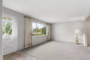 9825 Tujunga Canyon Pl, Tujunga, CA 91042 - Photo 10