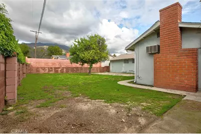9825 Tujunga Canyon Place, Tujunga, CA 91042 - Photo 34