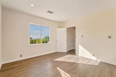 1659 Puebla, Glendale, CA 91207 - Photo 10