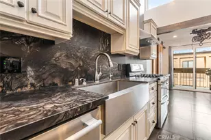 250 W Fairview Ave, Glendale, CA 91202 - Photo 10