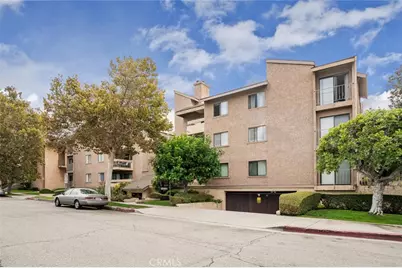 250 W Fairview Avenue #301, Glendale, CA 91202 - Photo 2