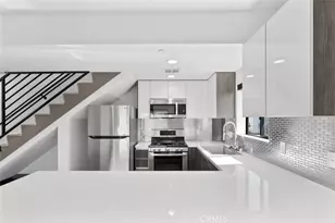 178 Alexandria Ave, Los Angeles, CA 90004 - Photo 52