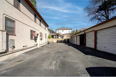 2010 N Los Robles Avenue, Pasadena, CA 91104 - Photo 20