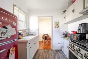 2010 N Los Robles Ave, Pasadena, CA 91104 - Photo 6