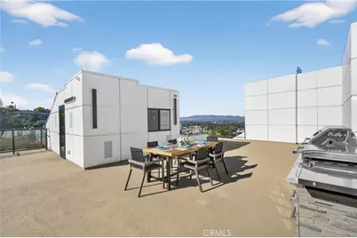 4016 Oakfield Dr, Sherman Oaks, CA 91423 - Photo 32