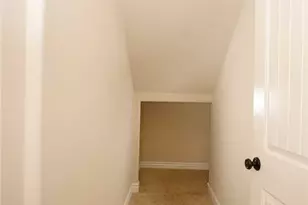 1595 E Avenida De Las Flores, Thousand Oaks, CA 91362 - Photo 14