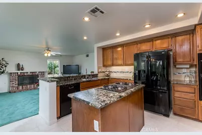 21714 Agajanian Lane, Saugus, CA 91350 - Photo 12