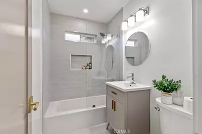 8372 Outland View Drive, Los Angeles, CA 91352 - Photo 36