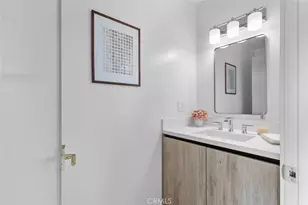 8372 Outland View Dr, Los Angeles, CA 91352 - Photo 32