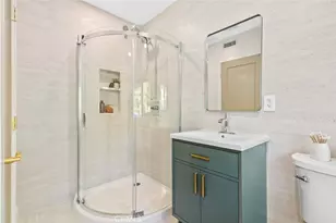 8372 Outland View Dr, Los Angeles, CA 91352 - Photo 40