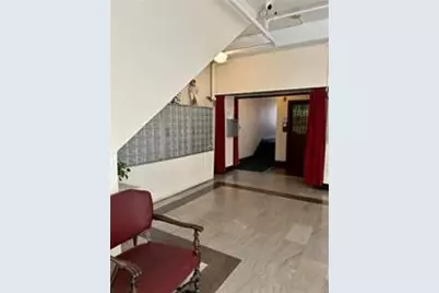 2121 James M Wood Boulevard #205, Los Angeles, CA 90006 - Photo 14