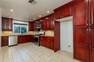 10160 Fernglen Ave, Tujunga, CA 91042 - Photo 12