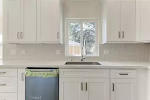 3055 Sycamore Ave, La Crescenta, CA 91214 - Photo 22