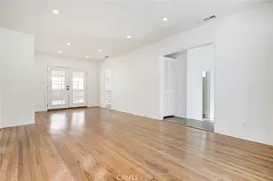 3055 Sycamore Ave, La Crescenta, CA 91214 - Photo 2