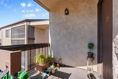 320 McHenry Road #23, Glendale, CA 91206 - Photo 2