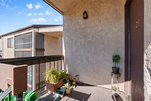 320 McHenry Road, Glendale, CA 91206 - Photo 2