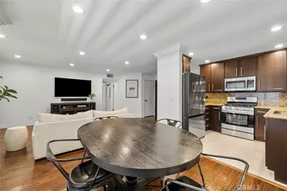 4211 Arch Drive #103, Studio City, CA 91604 - Photo 8