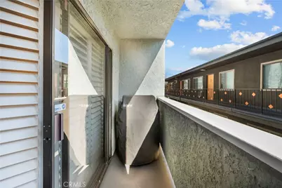 4211 Arch Drive #103, Studio City, CA 91604 - Photo 10