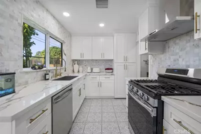 7777 Cherrystone Avenue, Panorama City, CA 91402 - Photo 14