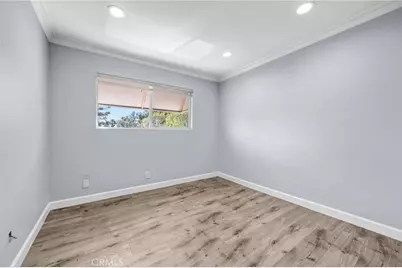 8038 Via Pompeii, Burbank, CA 91504 - Photo 20