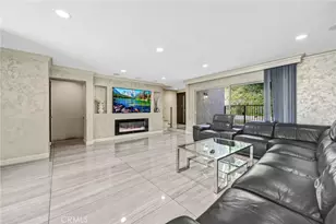 8038 Via Pompeii, Burbank, CA 91504 - Photo 8