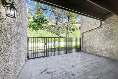 8038 Via Pompeii, Burbank, CA 91504 - Photo 16