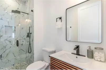 432 W Garfield Avenue, Glendale, CA 91204 - Photo 38