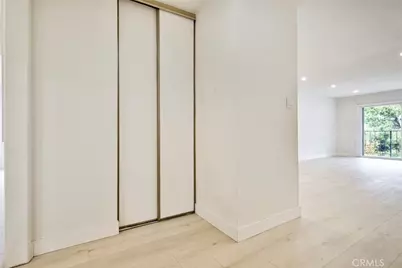 500 Jackson Place #201, Glendale, CA 91206 - Photo 8