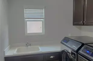 11713 Clematis Dr, Corona, CA 92883 - Photo 16