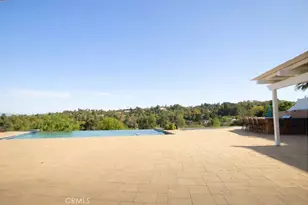 20216 Delita Dr, Woodland Hills, CA 91364 - Photo 2