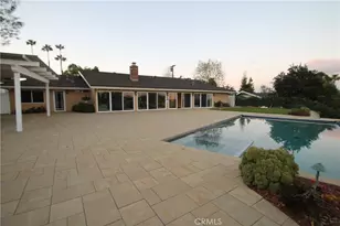 20216 Delita Dr, Woodland Hills, CA 91364 - Photo 16